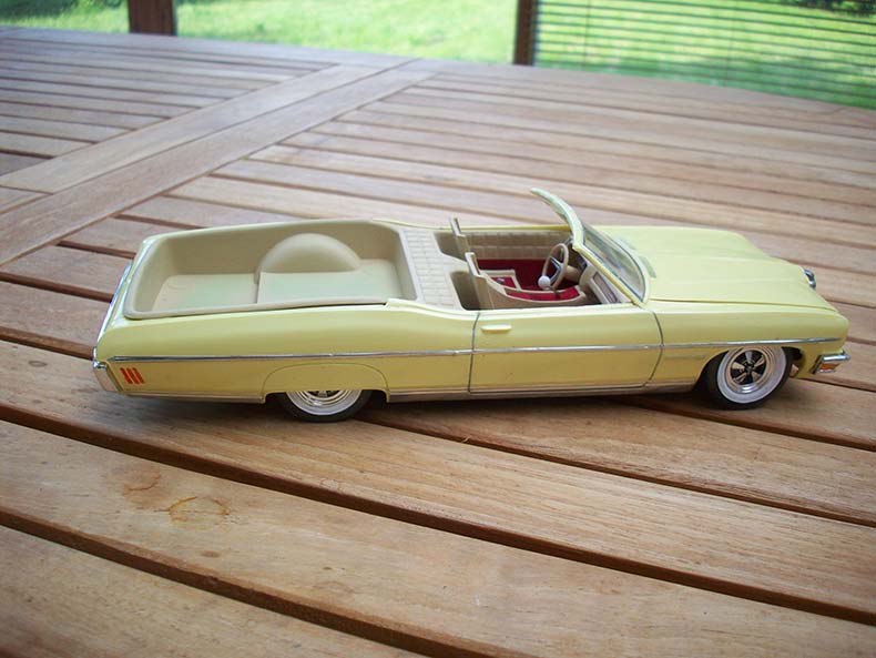 Pontiac Bonneville 1970 2