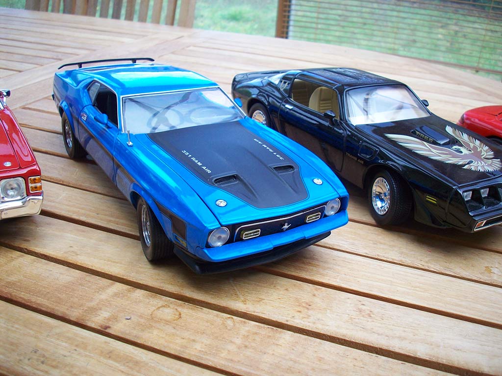Vends diecast 1:18 Nov3